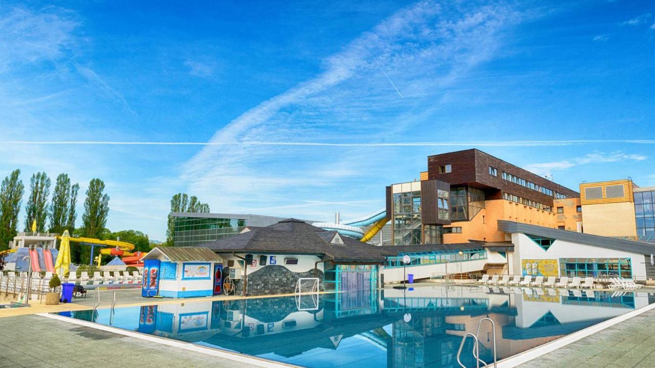 Hotel Aquacity Riverside Poprad Exterior foto