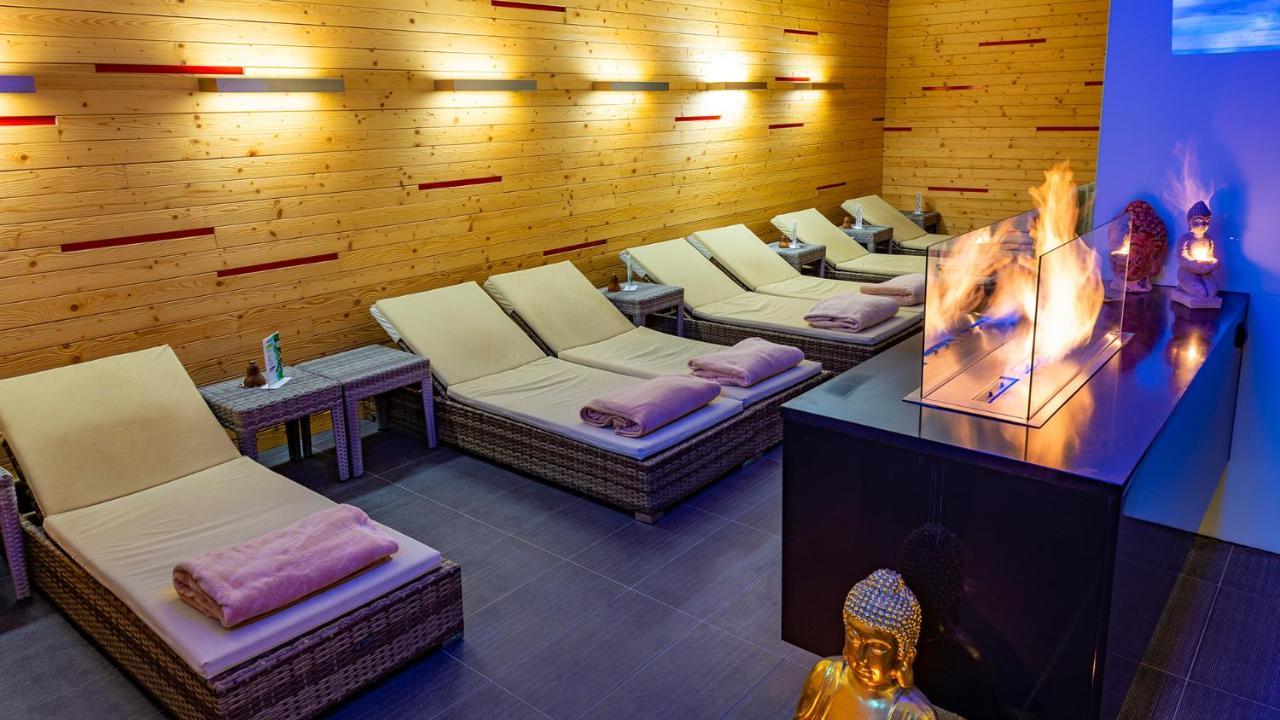 Hotel Aquacity Riverside Poprad Exterior foto